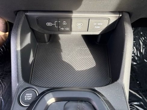 Used 2025 Kia K4 FWD image 20