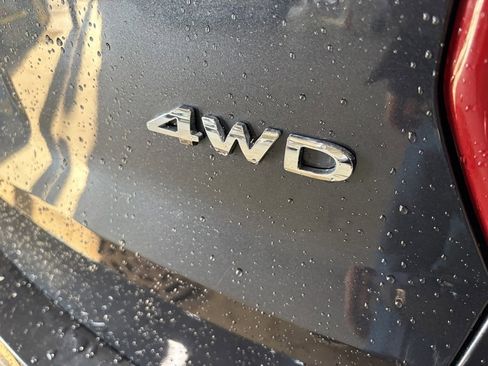 Used 2017 Ford Explorer XLT w/ Equipment Group 201A image 27