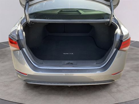 Used 2023 Nissan Sentra SV image 18