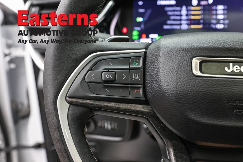Used 2022 Jeep Grand Cherokee Limited 4xe w/ Luxury Tech Group II AWD/4WD image 15