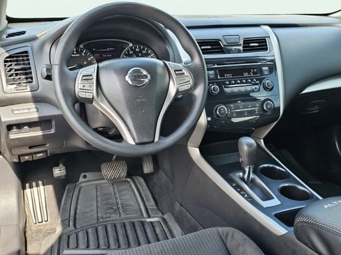 Used 2015 Nissan Altima 2.5 S w/ Power Driver Seat Package FWD image 30