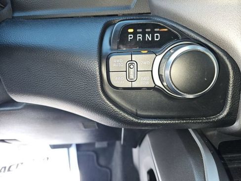 Used 2021 RAM 1500 Big Horn AWD/4WD image 18