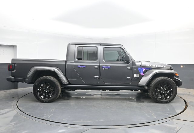 Used 2025 Jeep Gladiator Sport AWD/4WD image 11