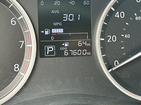 Used 2021 Nissan Kicks S FWD image 28