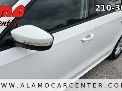 Used 2012 Volkswagen Passat 2.5 S image 8