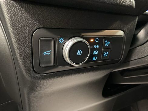 Used 2022 Ford Escape SEL w/ Technology Package AWD/4WD image 19