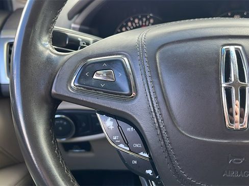 Used 2017 Lincoln MKZ Premiere image 17