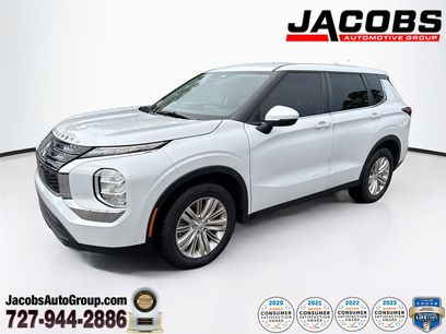 Used 2024 Mitsubishi Outlander ES