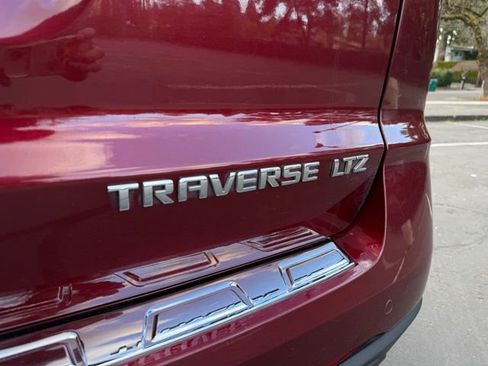 Used 2015 Chevrolet Traverse LTZ image 38