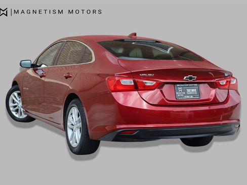 Used 2018 Chevrolet Malibu Hybrid w/ Leather Package FWD image 8