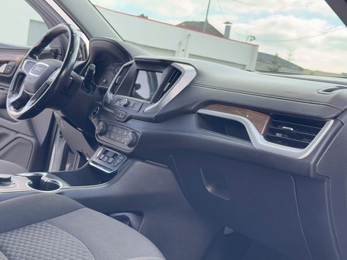 Used 2018 GMC Terrain SLE image 34