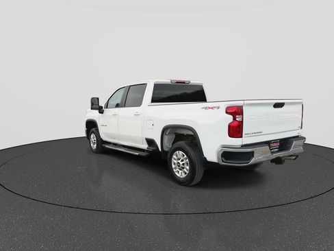 Used 2025 Chevrolet Silverado 2500 LT w/ Convenience Package image 6