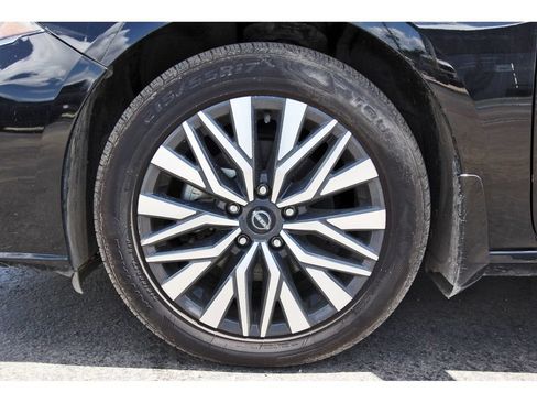 Used 2024 Nissan Altima 2.5 SV w/ SV Premium Package AWD/4WD image 36