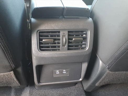 Certified 2026 Nissan Rogue SL image 18