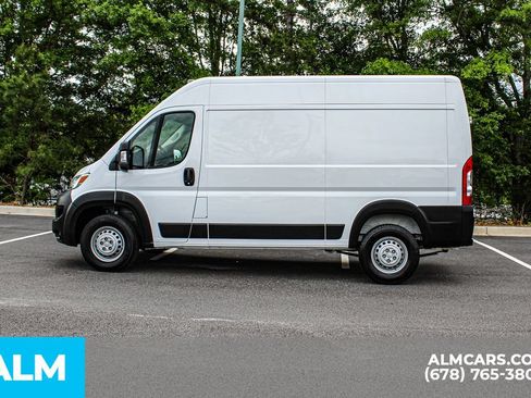 Used 2025 RAM ProMaster 2500 w/ Convenience Group FWD image 7