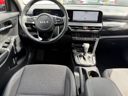 Used 2025 Kia Seltos S FWD image 15