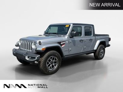 Used 2020 Jeep Gladiator Overland w/ Uconnect 4C Nav & Sound Group