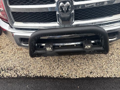 Used 2017 RAM 2500 Tradesman w/ Chrome Appearance Group image 3