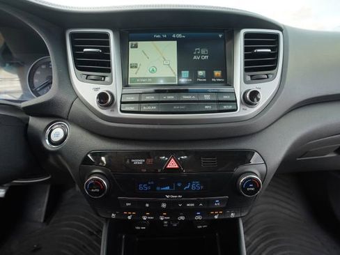 Used 2016 Hyundai Tucson Limited w/ Option Group 03 image 29