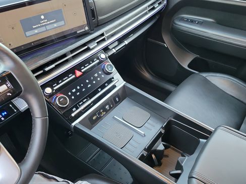 Certified 2025 Hyundai Santa Fe Limited image 15