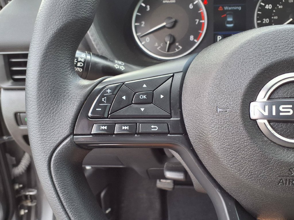 Used 2025 Nissan Sentra S FWD image 28