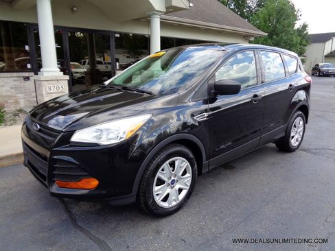 Used 2015 Ford Escape S FWD image 1