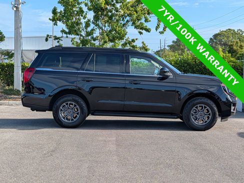 Certified 2025 Ford Expedition Active RWD image 3