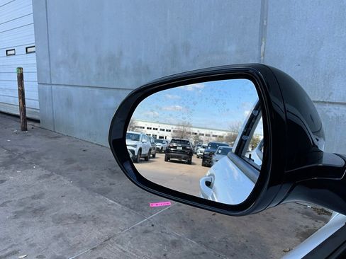 Used 2025 Buick Envista Sport Touring image 18