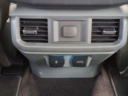 Certified 2021 Ford F150 XLT w/ Equipment Group 302A High image 11