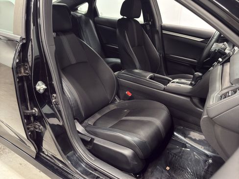 Used 2020 Honda Civic Sport image 28