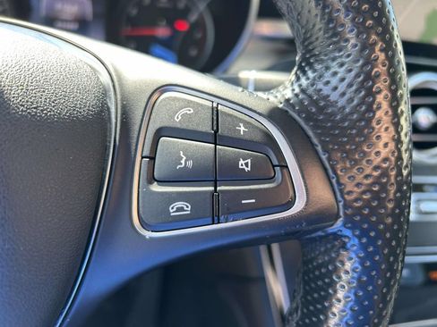 Used 2017 Mercedes-Benz GLC 300 4MATIC image 24