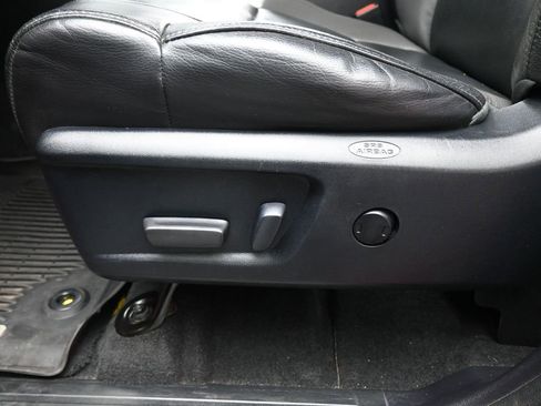 Used 2019 Toyota Tundra Limited image 10