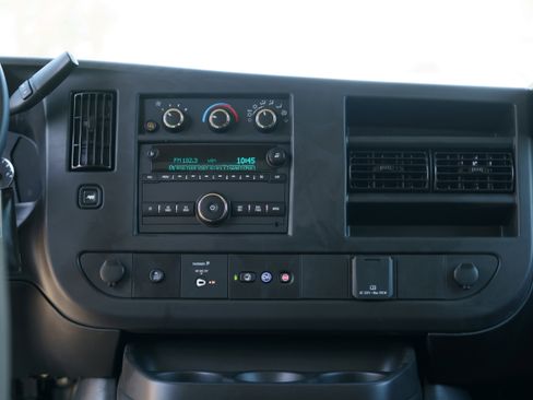 New 2025 Chevrolet Express 3500 w/ Power Convenience Package RWD image 27
