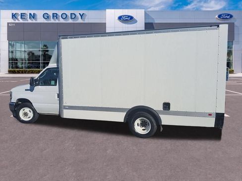 Used 2022 Ford E-350 and Econoline 350 Super Duty w/ Power Windows & Locks Group RWD image 12