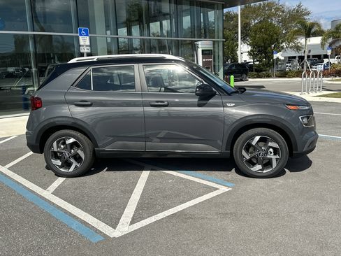 New 2026 Hyundai Venue SEL image 5