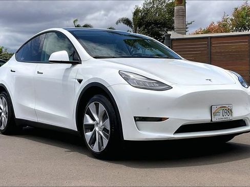 Used 2021 Tesla Model Y Long Range AWD/4WD image 2