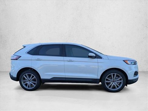 Used 2024 Ford Edge Titanium AWD/4WD image 4