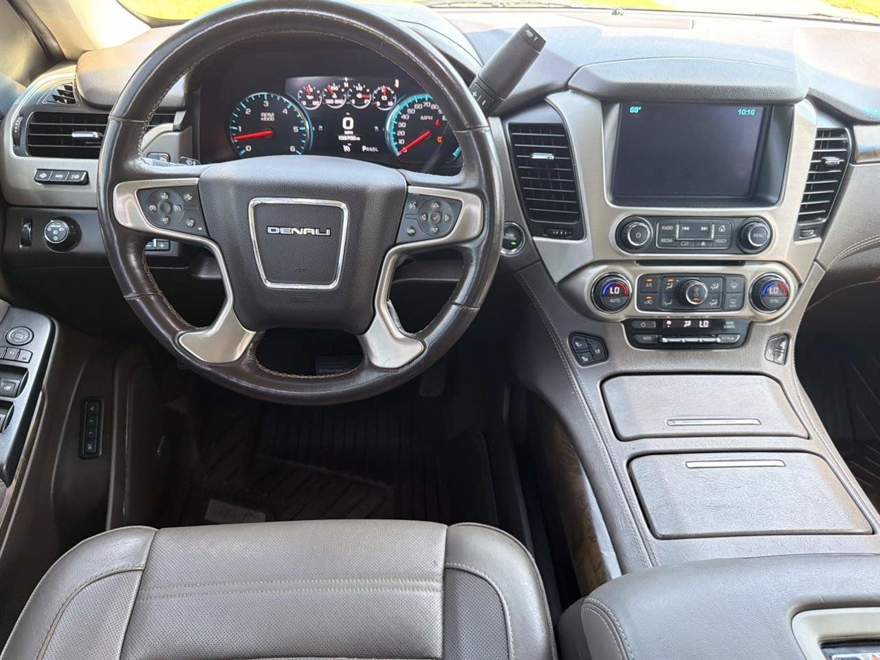 Used 2018 GMC Yukon Denali w/ Open Road Package RWD image 17