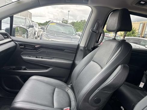 Used 2024 Honda Odyssey Touring image 16