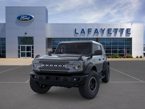 New 2025 Ford Bronco Badlands w/ Sasquatch Package AWD/4WD image 2