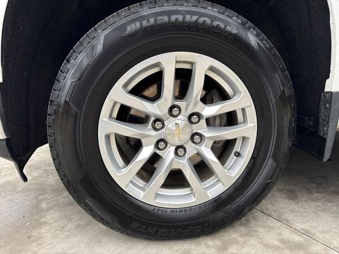 Used 2019 Chevrolet Silverado 1500 LT w/ All-Star Edition image 11