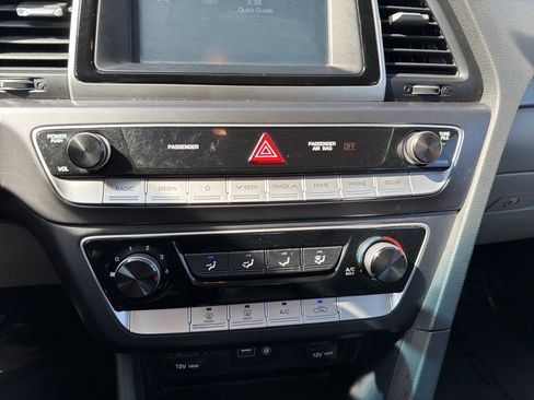 Used 2019 Hyundai Sonata SE image 18
