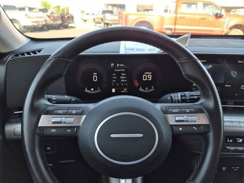 Used 2025 Hyundai Kona SEL AWD/4WD image 18