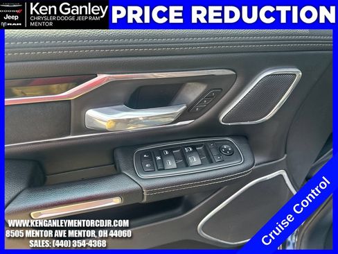 Used 2019 RAM 1500 Laramie AWD/4WD image 11