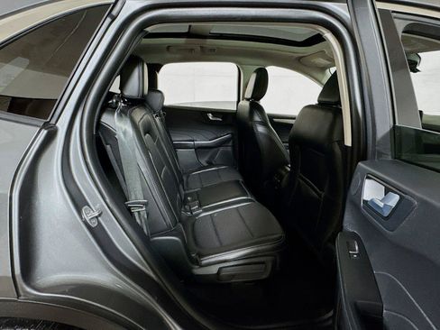 Used 2022 Ford Escape SEL w/ Technology Package AWD/4WD image 25