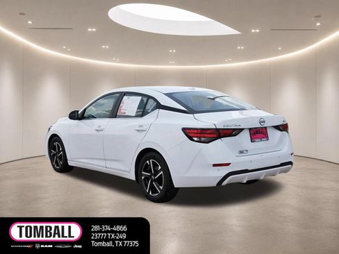 Used 2024 Nissan Sentra SV FWD image 5