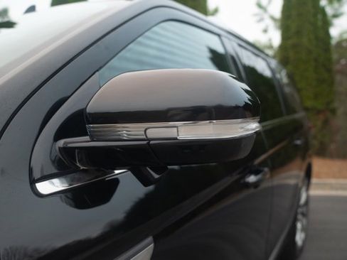 Used 2023 Lincoln Navigator Reserve w/ Equipment Group 201A image 21