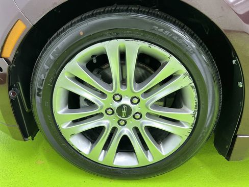 Used 2013 Lincoln MKZ Hybrid image 29