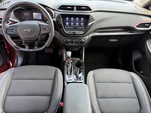Used 2023 Chevrolet TrailBlazer RS w/ Convenience Package image 19