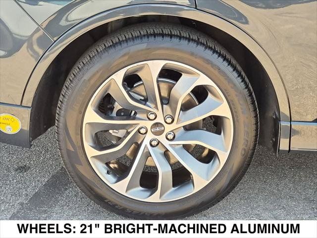 Certified 2022 Lincoln Aviator Grand Touring w/ Equipment Group 301A AWD/4WD image 9
